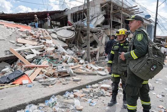 Kolombiya depreminde yeni ölü sayısı açıklandı, kurtulanları arama çalışmaları devam ediyor