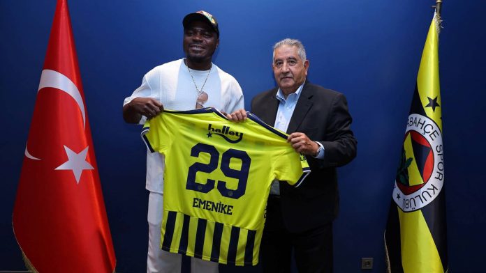 Emenike’den Fenerbahçe taraftarına umutlandıran mesaj Emenike’den Fenerbahçe taraftarına umutlandıran mesaj