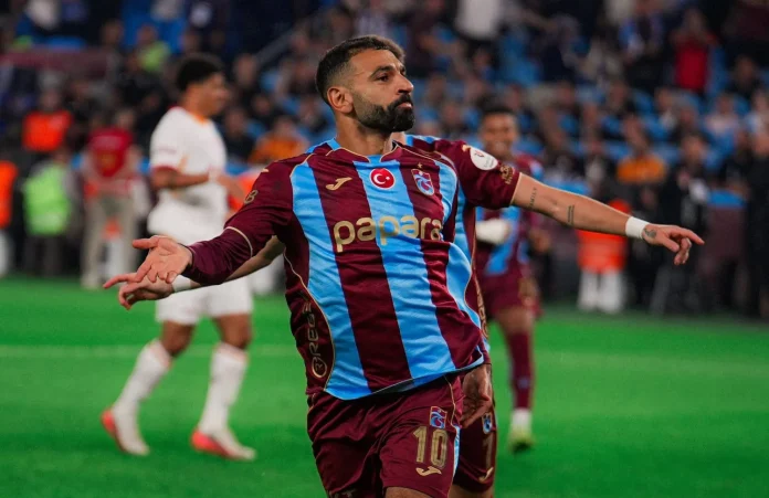 Salah’ın hat-trick’i, Trabzonspor’un Galatasaray karşısında unutulmaz gecesine damga vurdu Salah’ın hat-trick’i, Trabzonspor’un Galatasaray karşısında unutulmaz gecesine damga vurdu