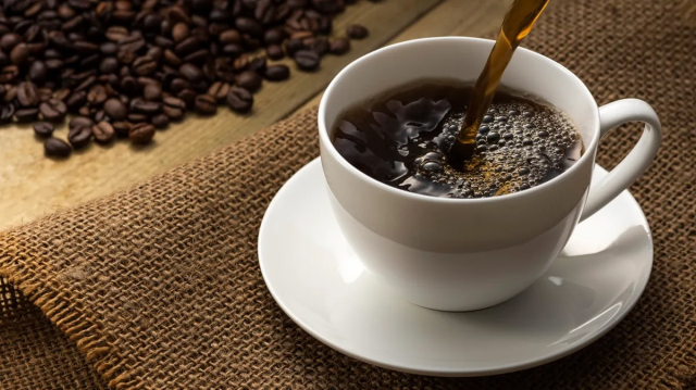 Çay ve kahveyi böyle içenler dikkat! Kanser riski 3 kat daha yüksek çıktı