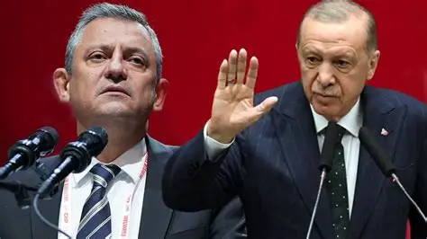 Özel, Erdoğan'dan istifa etmesini veya erken seçim yapmasını istiyor Özel, Erdoğan'dan istifa etmesini veya erken seçim yapmasını istiyor
