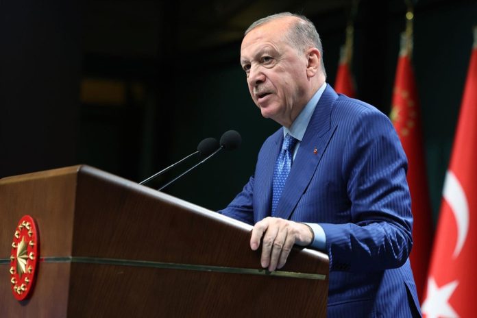 Erdoğan’dan fon soruşturmasına ilişkin açıklama Erdoğan’dan fon soruşturmasına ilişkin açıklama