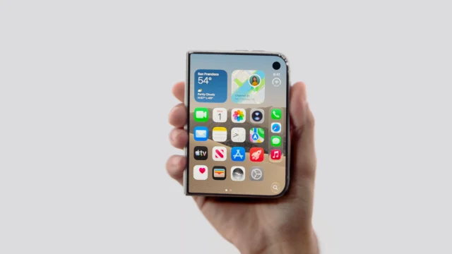 İlklerin iPhone'u!