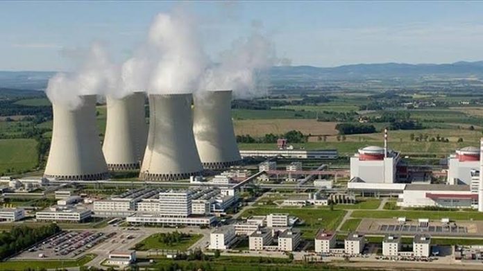Türkiye'nin Nükleer Planı Gündemi Sarstı: Komşudan Çarpıcı Tepki Türkiye'nin Nükleer Planı Gündemi Sarstı: Komşudan Çarpıcı Tepki